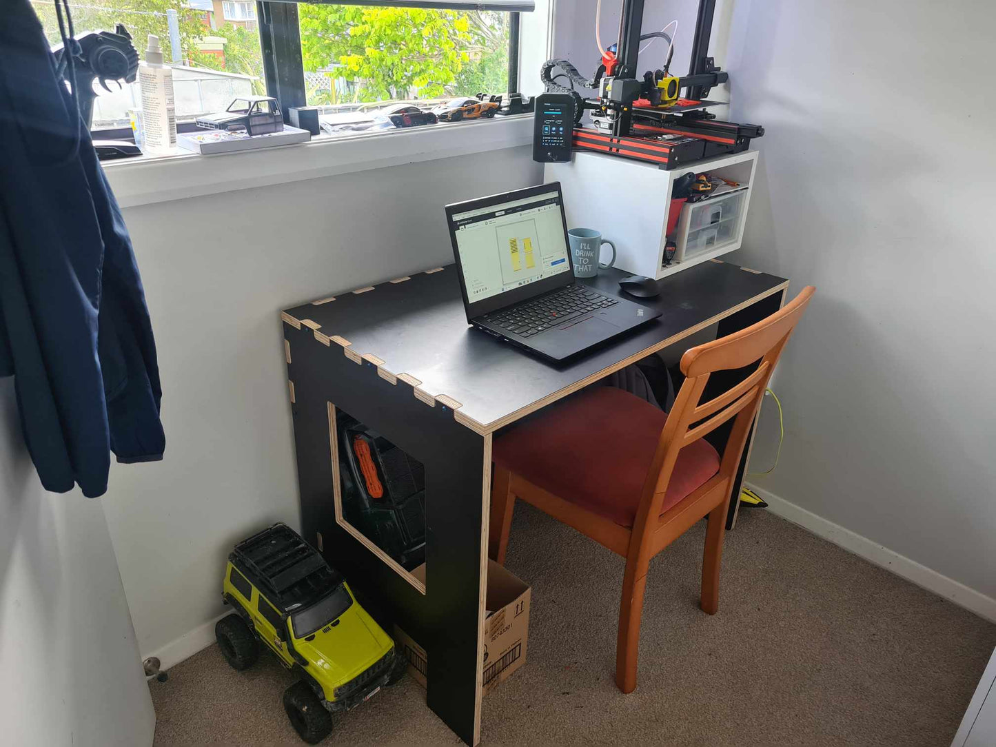 Sarah Desk